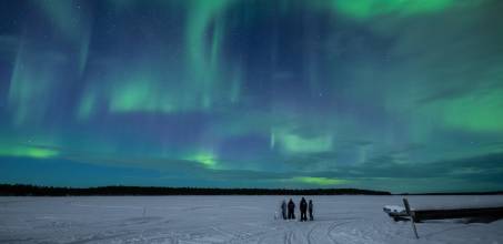 Aurora Snowshoeing