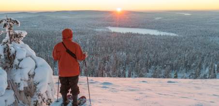 Snowshoeing at Beana Laponia