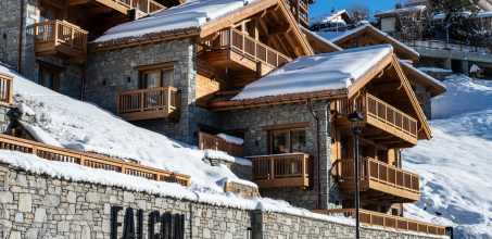 Falcon Lodge