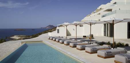 Domes White Coast