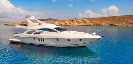 Beach hopping by private yacht