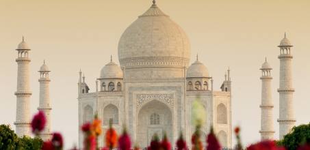 Agra - Sunrise at the Taj Mahal
