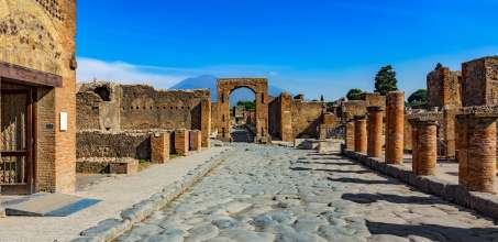 Visit Pompeii