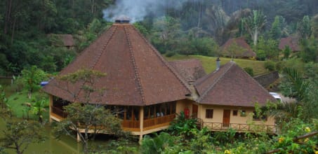 Vakona Forest Lodge