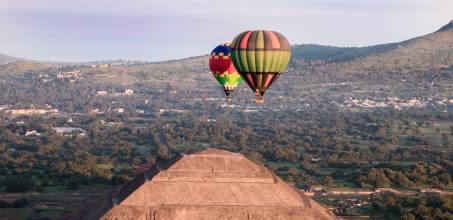 Teotihuacan Pyramids with Hot Air Ballooning