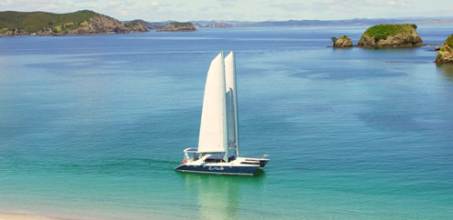 Sailing on Cool Change - Private Day Sailing Charter