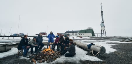 Isfjord Radio Adventure Hotel