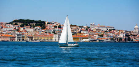 Lisbon by private yacht