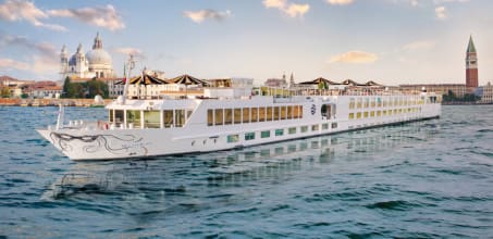 Uniworld S.S La Venezia