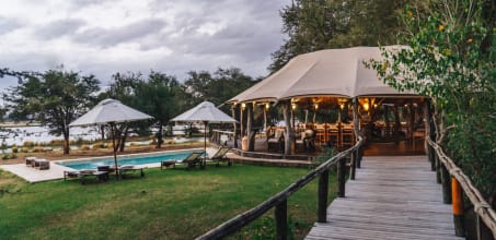 Anabezi Lodge