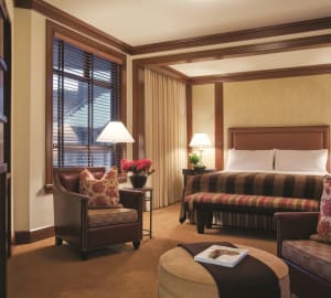 Guestroom - Four Seasons Resort and Residences Whistler