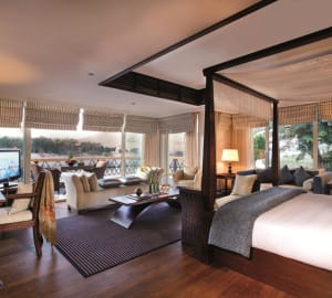 Royal Villa Master Bedroom - Movenpick Aswan