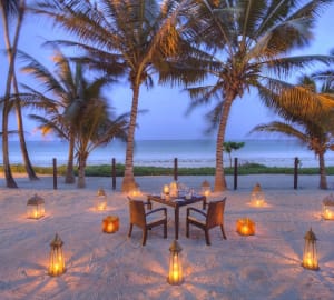 Romantic candlelit beach dinner - 