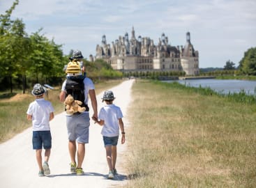 A Royal Family Adventure: Paris, Versailles & Loire Valley