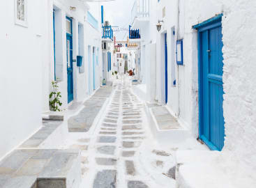 Extraordinary Mykonos & Santorini