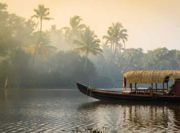 Serene Kerala & Blissful Maldives