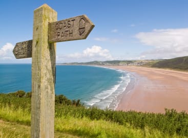 The Heart of Britain: A Journey of Tradition, History and Beauty