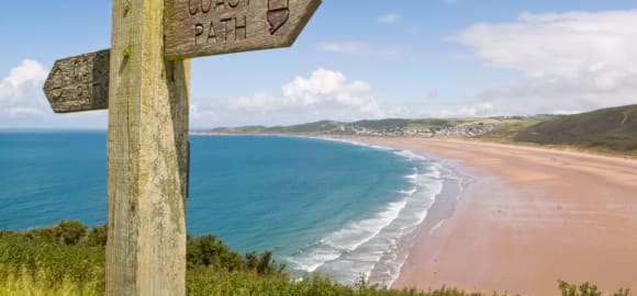 The Heart of Britain: A Journey of Tradition, History and Beauty