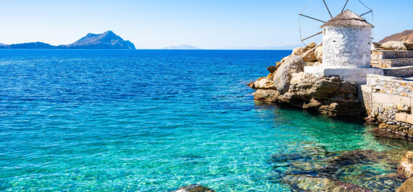 A Taste of Luxury Yachting: The Greek Isles