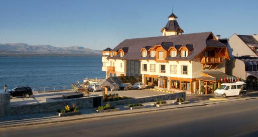 Exterior - Cacique Inacayal 