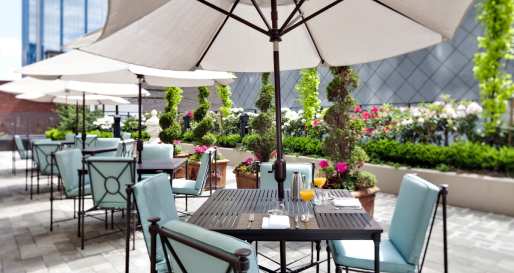 Al fresco dining