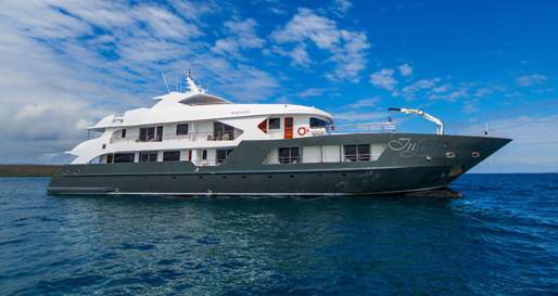 Infinity Galapagos Yacht - exterior  