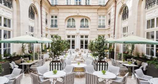 Cour d'Honneur - Hotel de Crillon, A Rosewood Hotel