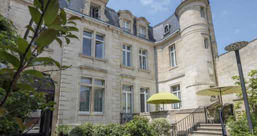 exterior1 