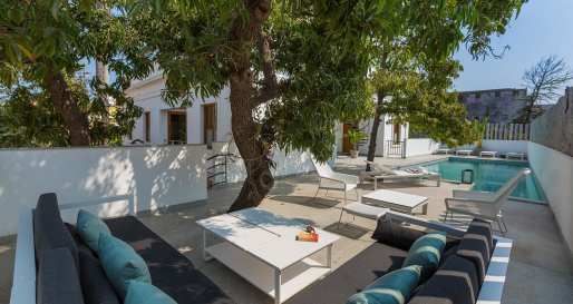 Pool - La Villa