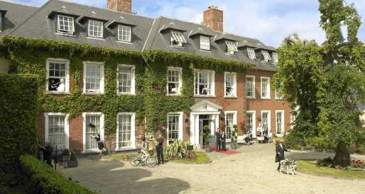 Hotel Exterior - Hayfield Manor Hotel 