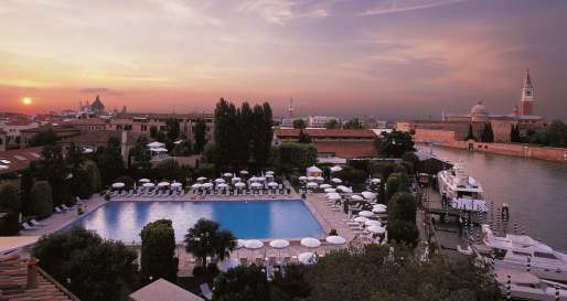 Pool at night 