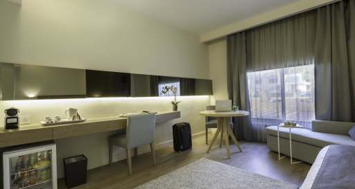 Executive Suite - Al Qasr Metropole