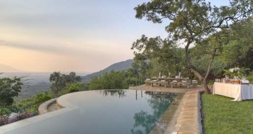 Bush Villa pool 