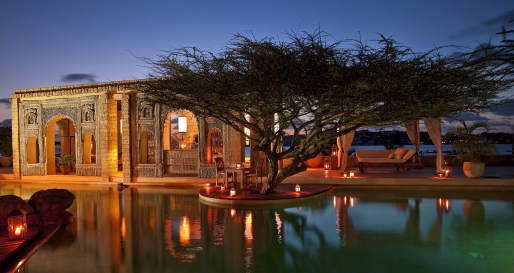 Pool by night - The Majlis Hotel