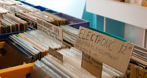 Vinyl shop 
