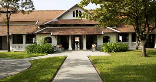 Main Entrance - Amantaka
