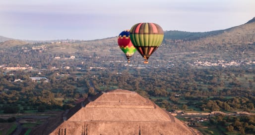 Suns Pyramid at Teotihuacan 