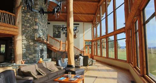 Lounge   - Fiordland Lodge