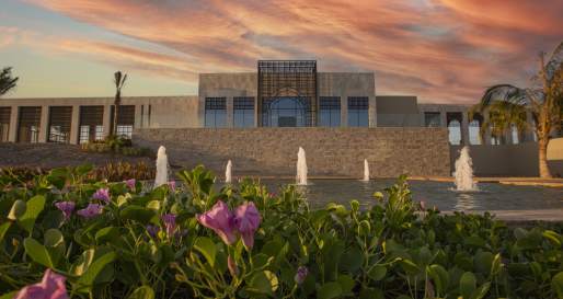Alila-Hinu-Bay-Lobby-Outsid 