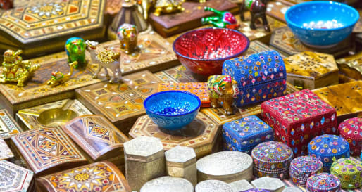 Nizwa Fort and Souq with visit to Al Hamra