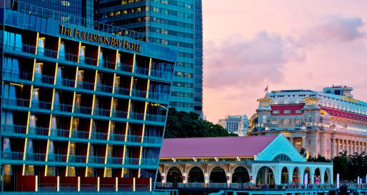 Stunning waterfront location - The Fullerton Bay
