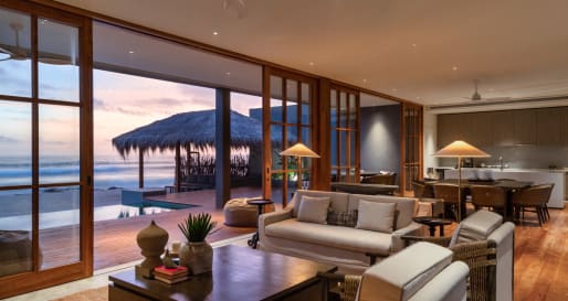 Livingroom Views - The Six  