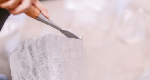 Sculpting - Ice sculpting at Ice Hotel