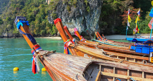 Traditional Long Tail Boats