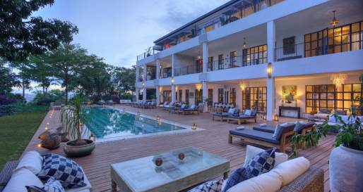 Latitude 0 Pool Deck 