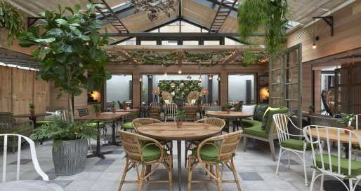 Garden restaurant