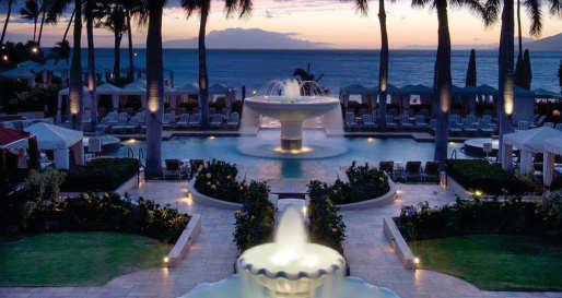 Fountain pool - Four Seasons Maui