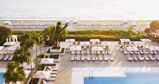Four Seasons Resort Palm Beach Pool