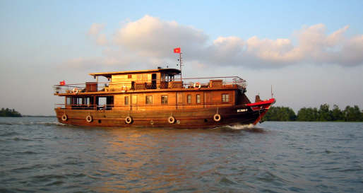 Out to sea - Bassac Boat 