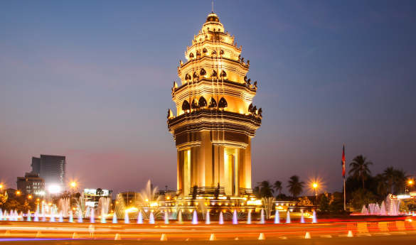 Phnom Penh by Streetlight